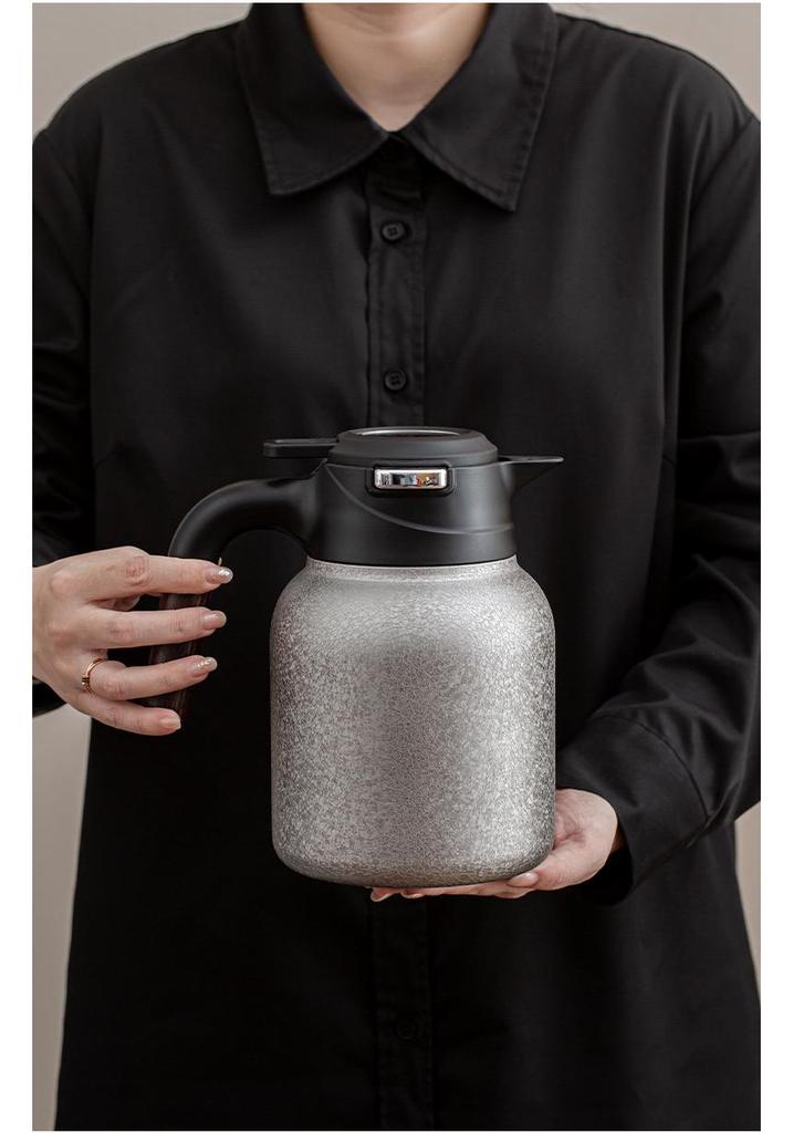 Pure Titanium Temperature Display Kettle: Large Capacity White Tea Stewing & Brewing Pot for Heat Preservation (2025)