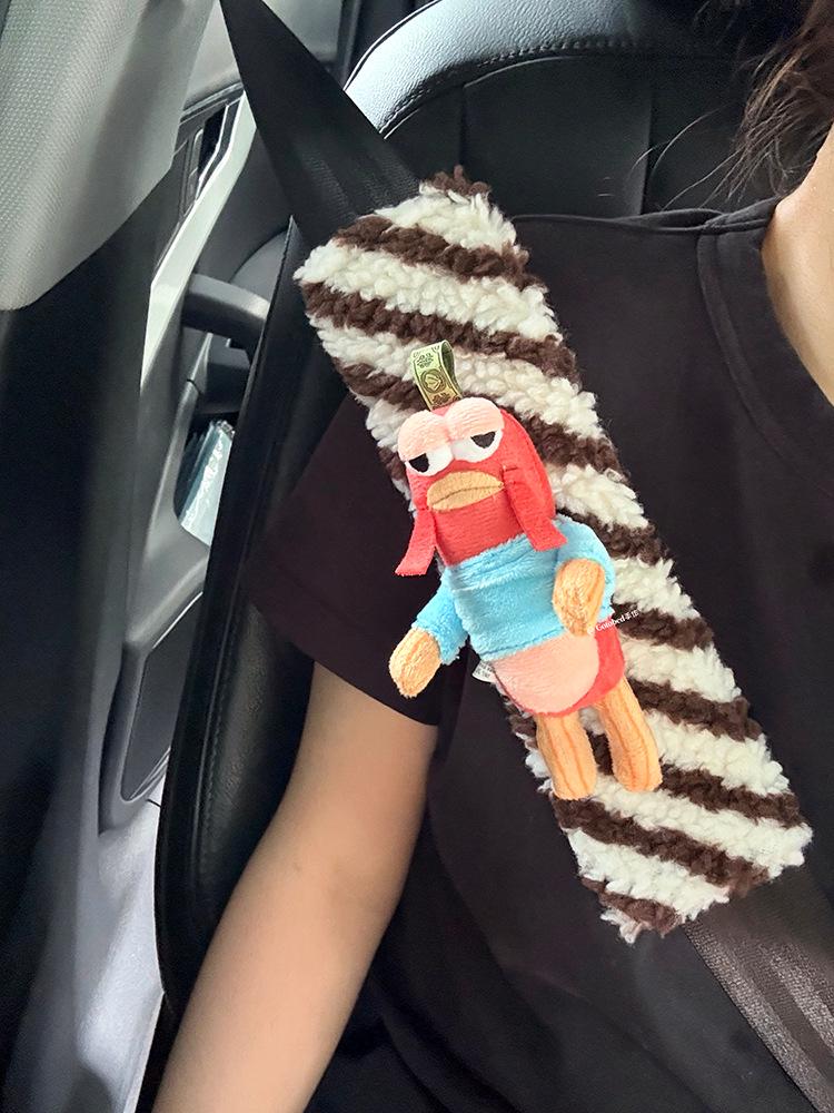 SpongeBob Seatbelt Plush Pad: Anti-Neck Chafing and Shoulder Rubbing Protection