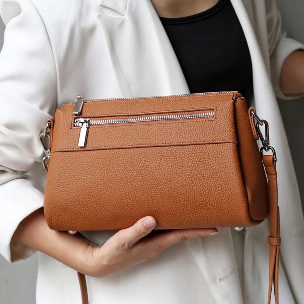 Cowhide Shoulder Women's Bag Large Capacity Messenger Women's Fashion Simple and Practical Multi-compartment Soft Leather Bag