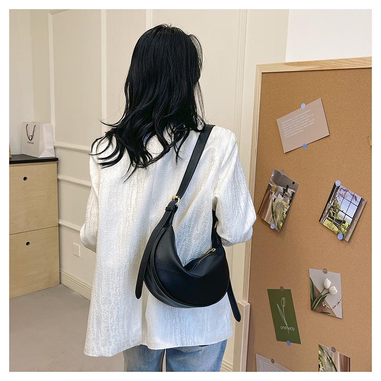 2024 Korean Style Soft PU Leather Women's Dumpling Crossbody Bag - Versatile & Fashionable