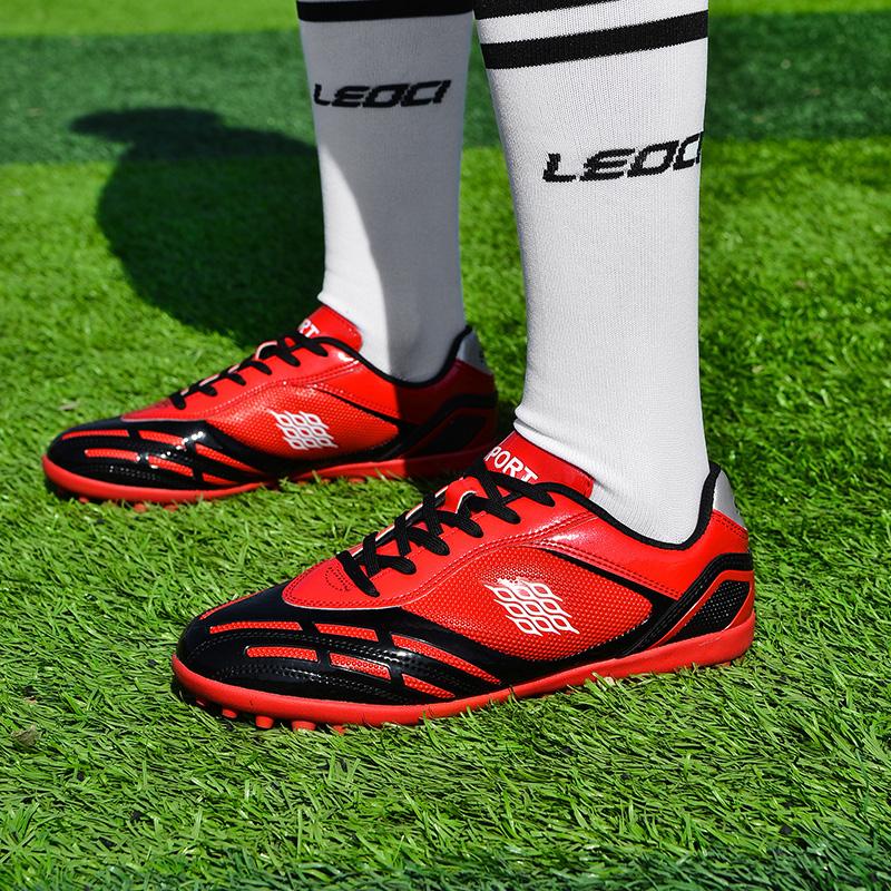New Style Spiked Children's Football Shoes Fashion Spiked Shoes Low Top Running Shoes Hard Soled Men's Football Shoes