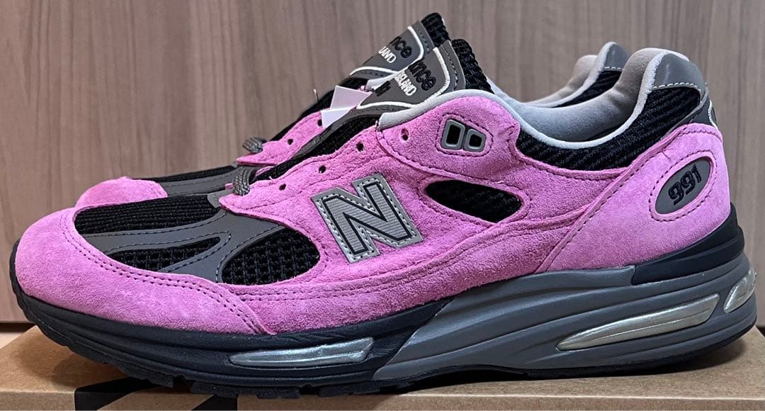 

[USED] New Balance 991V2 Black Pink Japan Exclusive 26.5cm