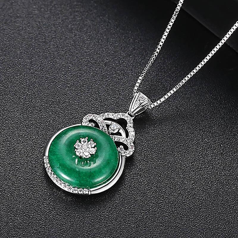 BELLA BOX Collana di cristallo semplice con catena di clavicola personalizzata splendida a forma di verde di vendita caldo per il commercio all'ingrosso di gioielli da sposa da donna