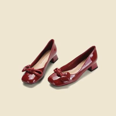 Talons à plateforme pour femmes tendance 2024 Rouges Bout carré Chaussures Mary Jane Confortables à bouche peu profonde Chaussures habillées pour femmes Zapatos De Mujer