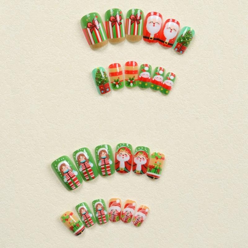 Elegant Christmas Nails with Santa Claus and Gift Box False Nails Full Cover Winter Acrylic Nail for Fashion Enthusiasts