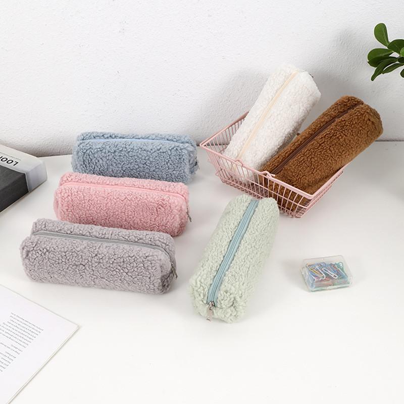 Astuccio Portapenne Peluche per Ragazze ad Alta Capacità e Design Elegante per Studenti e Artisti