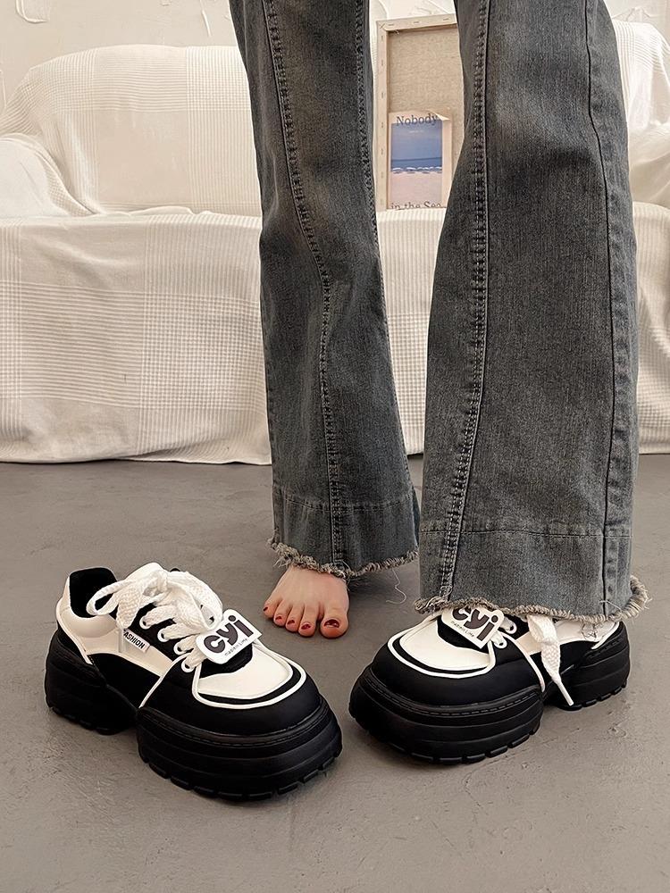 Popular Versatile Little White Shoes Women's Muffin Platform Dad Shoes 2025 Spring and Autumn Super Hot New Niche Heightening Sports Shoes