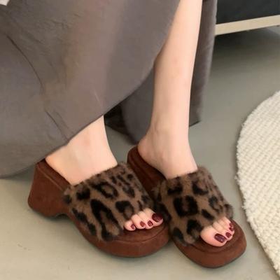 Spot Thick Bottom Height Increase Small Man Fluffy Slippers Female Autumn and Winter Gentle Fairy Wind Cool Slippers One Word Slippers Female