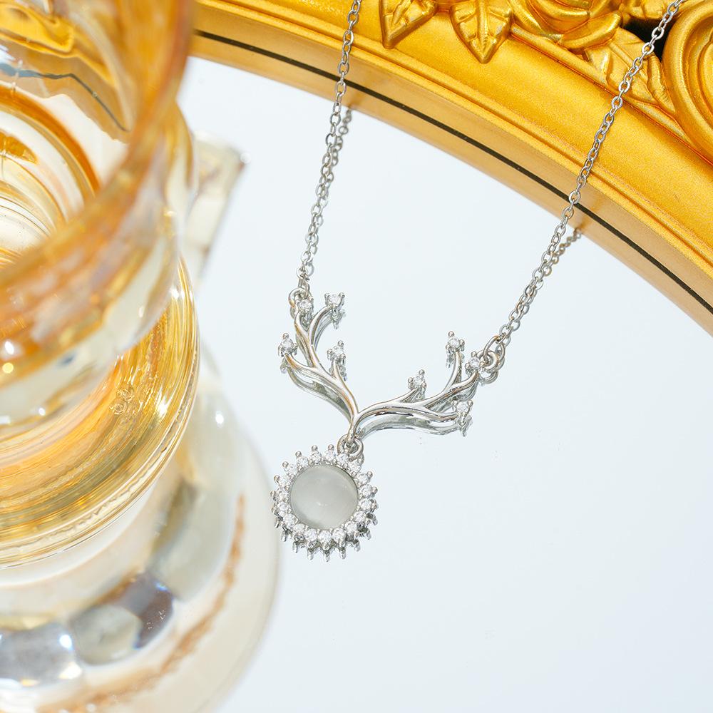 

Новое ожерелье с лосятиной кошачьего глаза для женщин, кулон в виде оленя, цепочка на ключицу, рождественский подарок