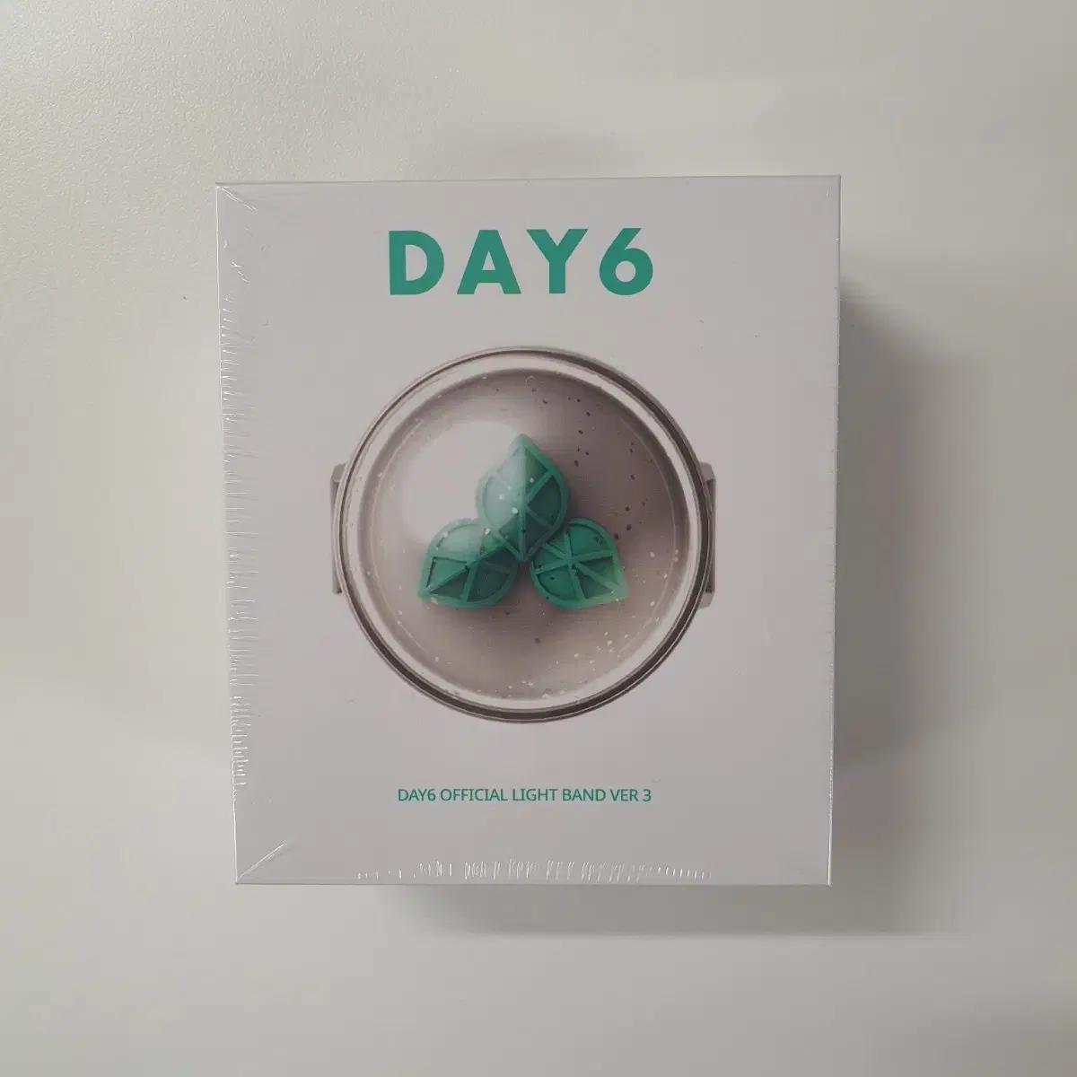 

Часы Day6 Made 3 неоткрытые