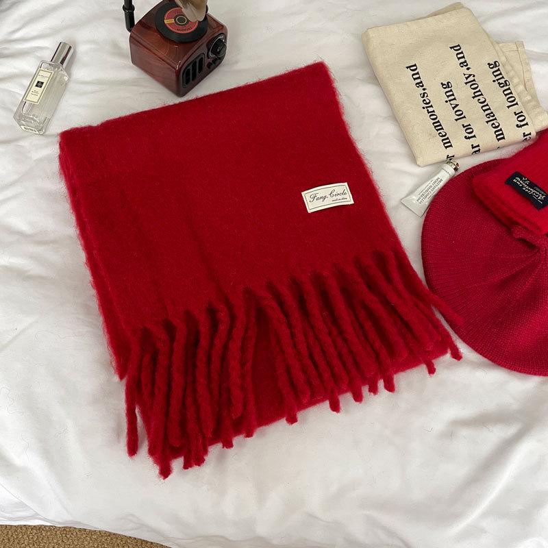 Red Winter Scarf: Cute Korean-Style Neck Warmer for Women & Couples - Perfect New Year & Christmas Gift