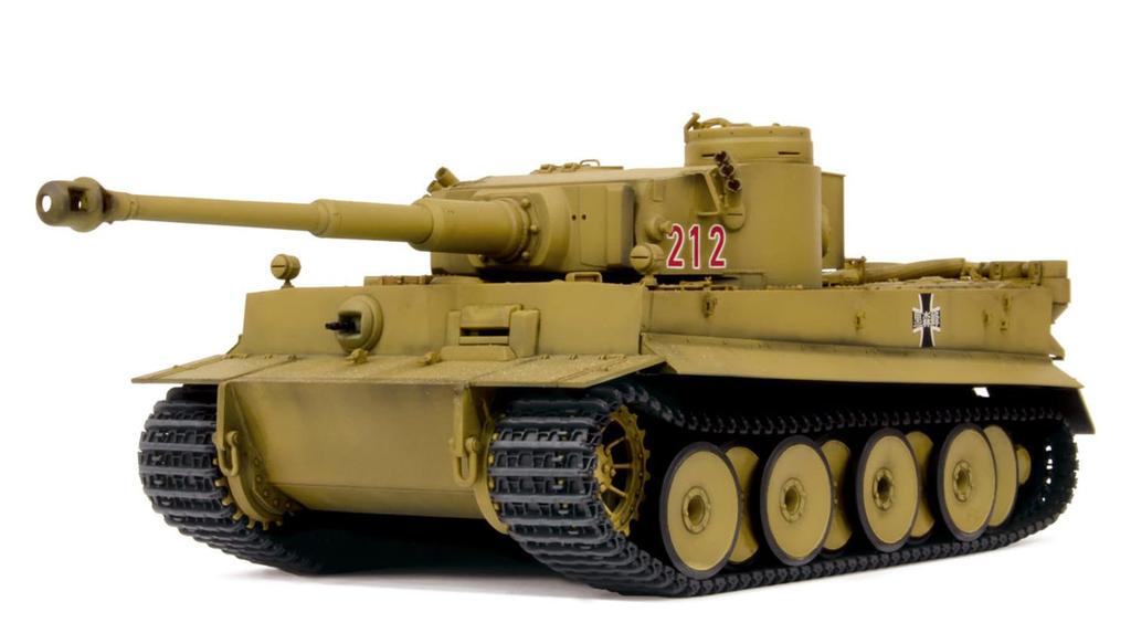 PLATZ Girls & Panzer Final Chapter Tiger I Kuromorimine Girls' Academy with precision tracks! 1/35 scale plastic model GP-86