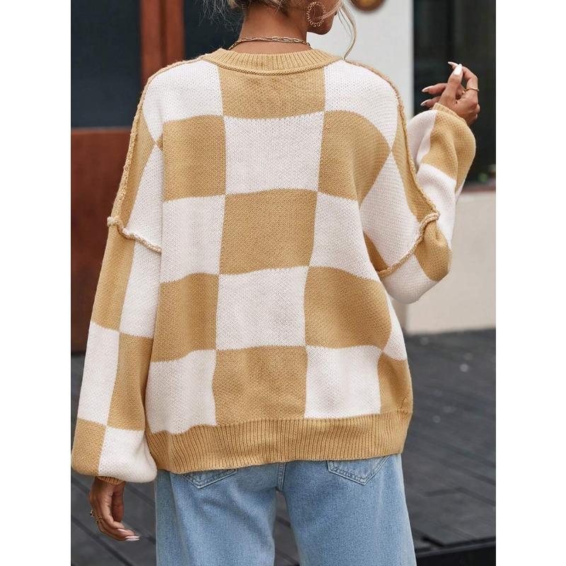 Koszula z długim rękawem w kratę, sweter z okrągłym dekoltem