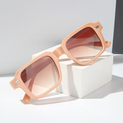 Box Meter Studded Sunglasses Women Retro Sunglasses for Men, Minimalist Photo Sun Glasses Fashion Accessory, Non-polarized