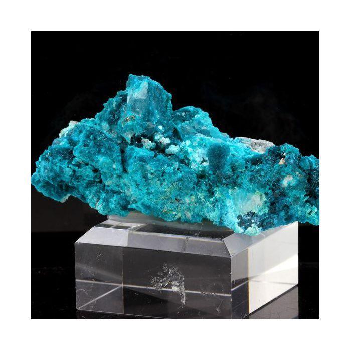 Pierres et Minéraux. Dioptase + Shattuckite. 454.0 ct. Milpillas Mine, Sonora, Mexique.