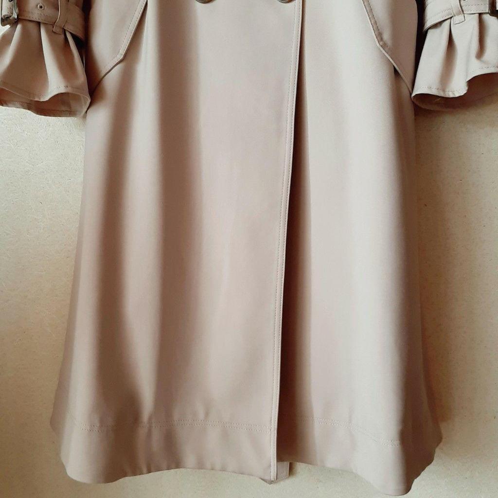 Used Arpege Story Limited Apuweiser-riche Pleated Trench Coat with Scarf, Beige