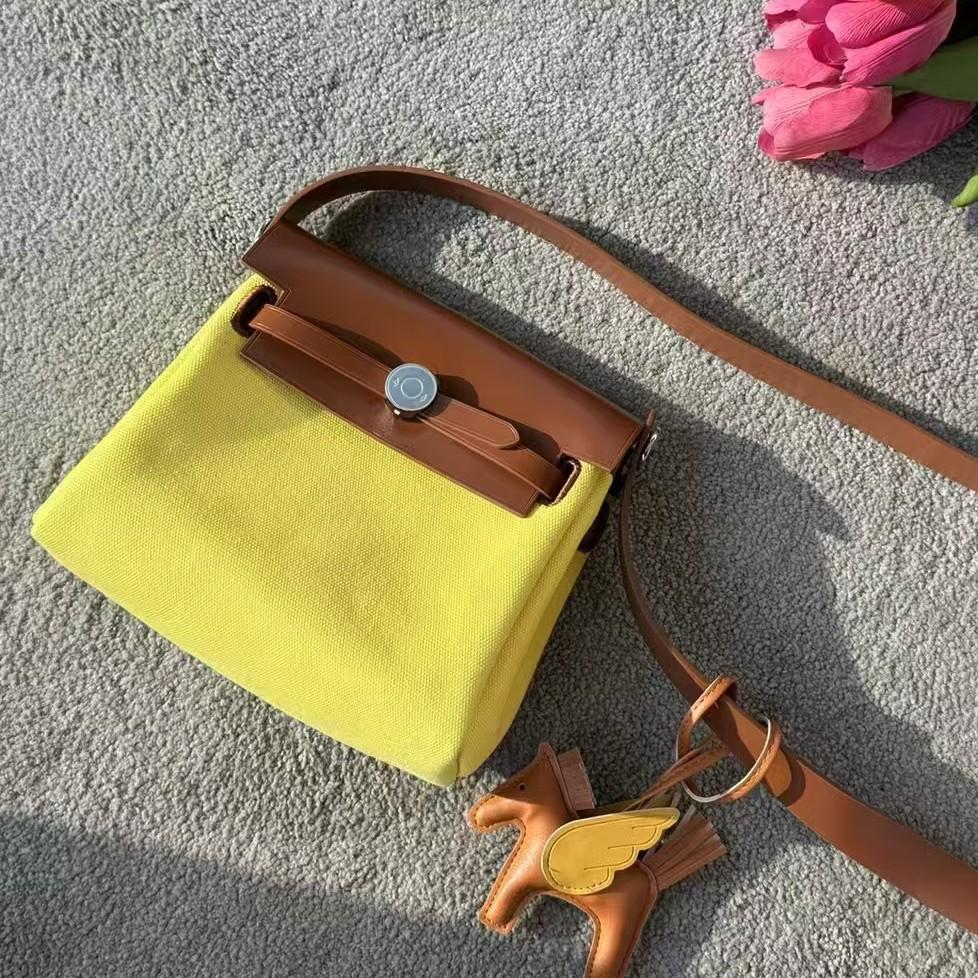 2025 first-layer cowhide canvas bag high-quality leather mini mobile phone bag shoulder messenger bag