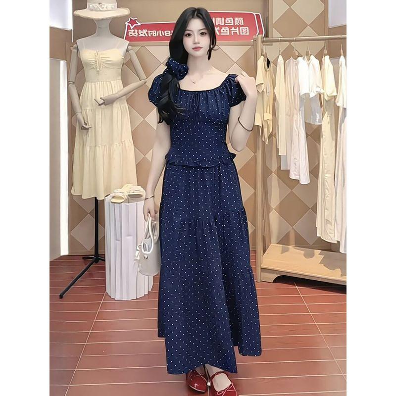 Plus-Size Women's Clothing for Fat Girls, French-Style Square-Neck Polka-Dot Short-Sleeved Top + Skirt, 2026 Summer Slimming Fashion Set