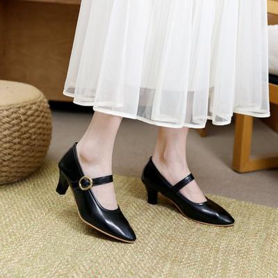 Scarpe Mary Jane a punta primavera nuove scarpe basse in pelle con gonna moda scarpe singole donna