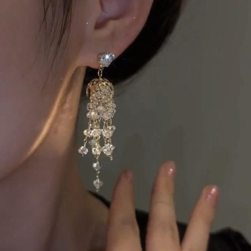 Temperament  Pendant Earring Elegant Jellyfish Tassels Charm Earrings Fashion Small Hoop Earrings Party Jewelry