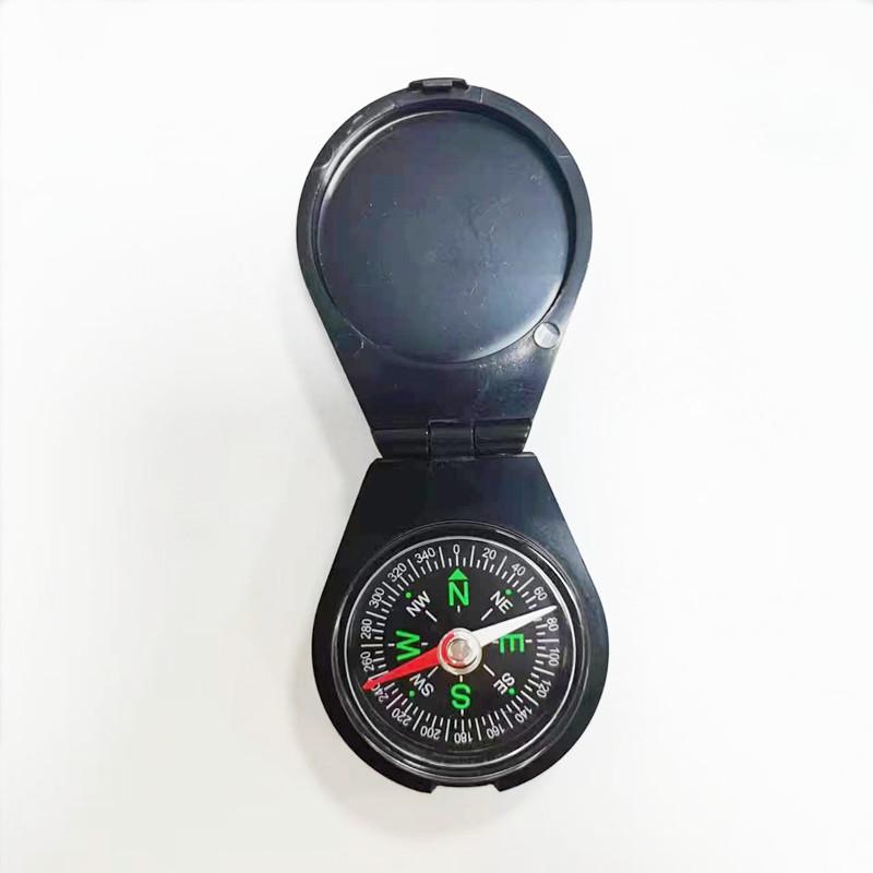 

Геометрическое ожерелье с подвеской из больших и маленьких квадратов One Size