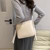 New Winter Fashion Trend Shoulder Bag Simple Solid Color Crossbody Bag Casual Work Large Capacity Commuting Bag
