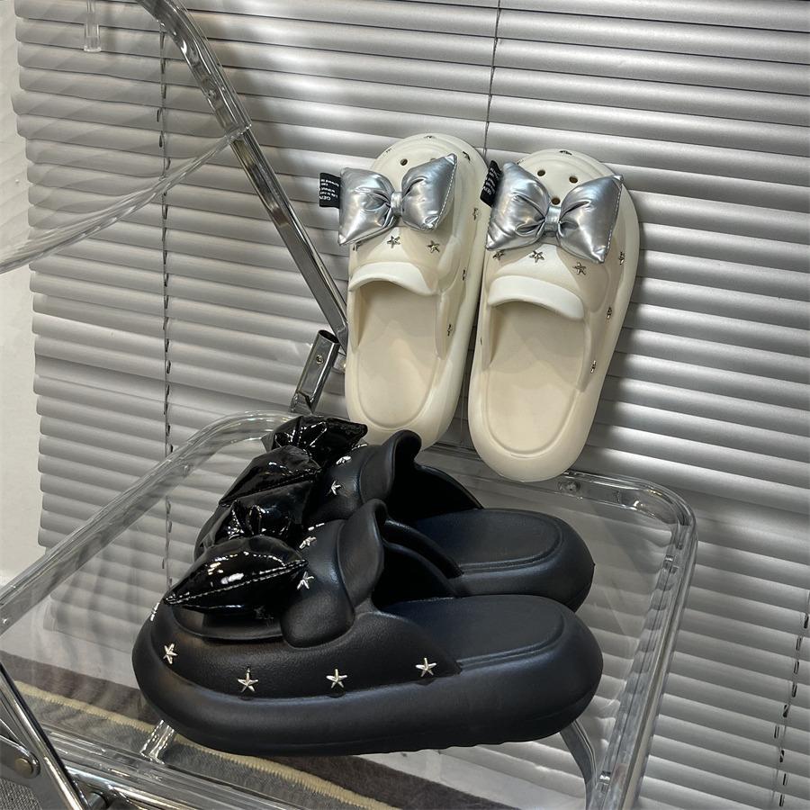 New Summer Hole Shoes Slippers Women's Outer Wear Summer Thick-soled Going Out Sandals Bag Head Drag