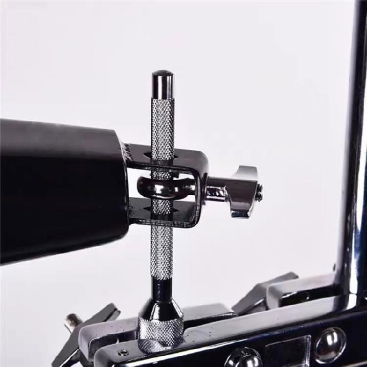 Komplettes Schlagzeug-Montageset mit verstellbarer Klemme, Metall-Kuhglocke und Drumstick für verschiedene Schlagzeuganwendungen und Setups