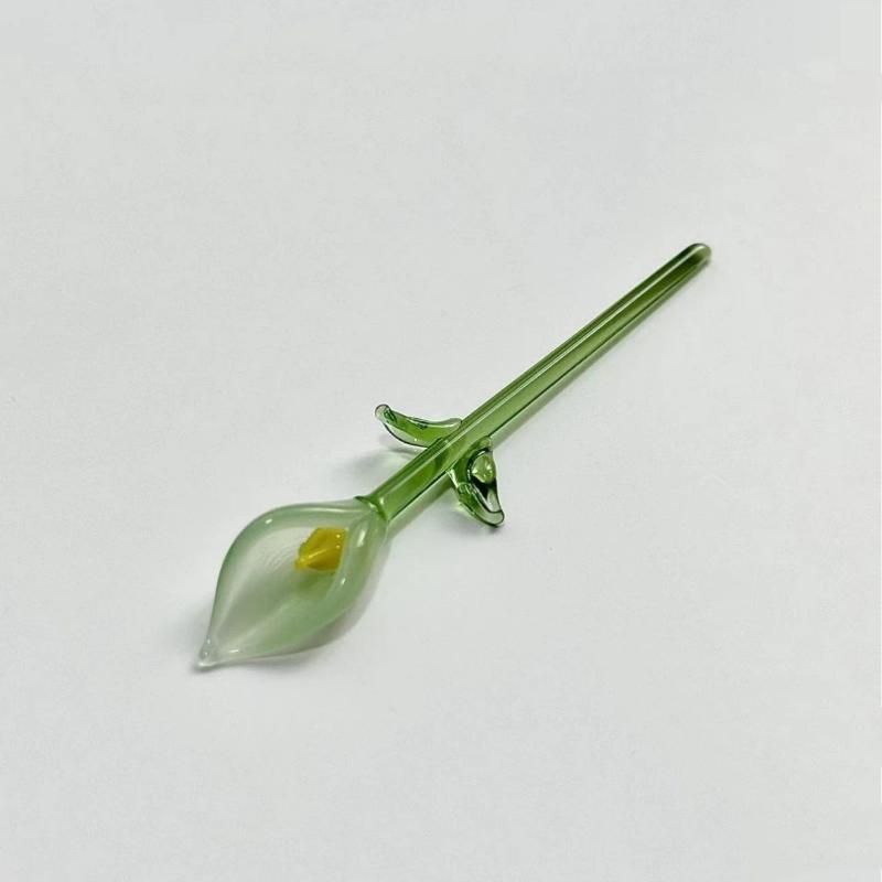 

Hand-Blown Glass Calla Lily with Stem – Mini Colorful Glass Flower Figurine, Artistic Home Decoration & Floral Ornament