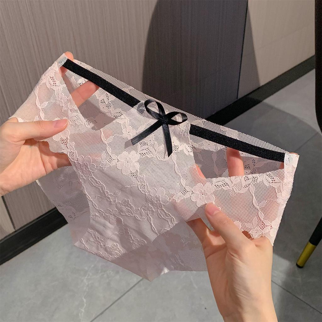 Women's New Sexy Lace Hollow Transparent Net Yarn Without Trace in The Waist Triangle Briefs
