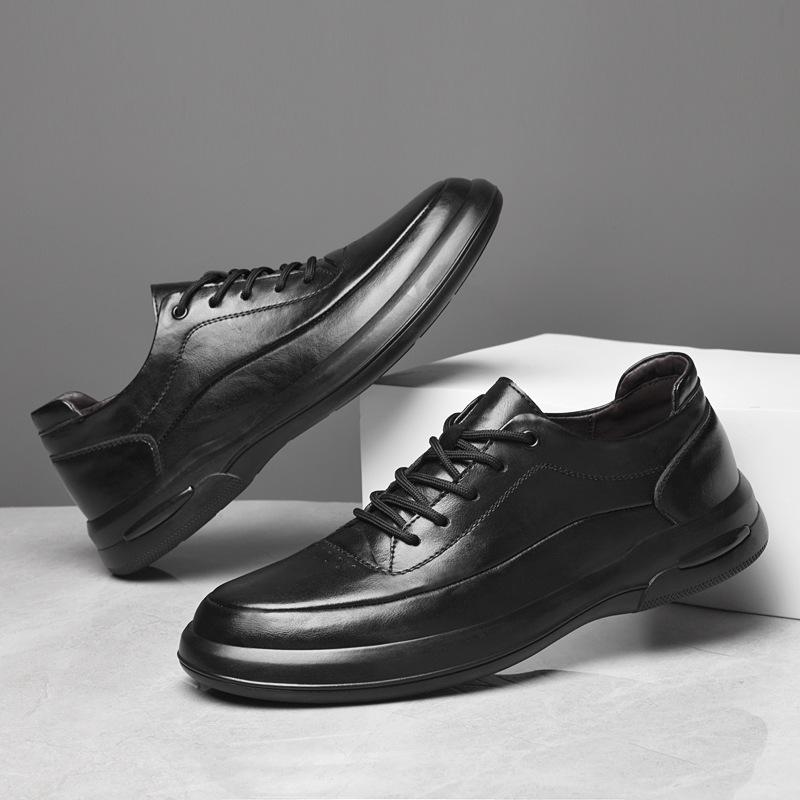 Men's shoes 2025 summer new outdoor versatile trend men's casual shoes solid color waterproof leather high-end sports shoes