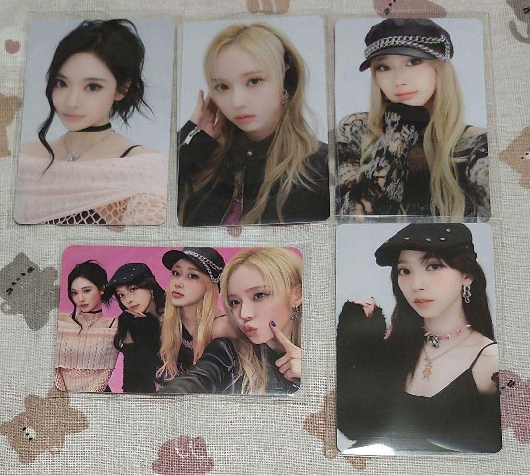 

[USED] SMTOWN 2025 aespa trading cassette set