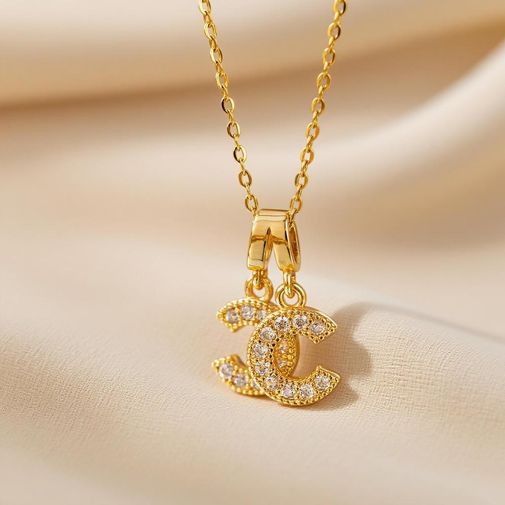 Elegant Light Luxury Zircon Necklace for Women - Gold-Plated, Simple Clavicle Chain