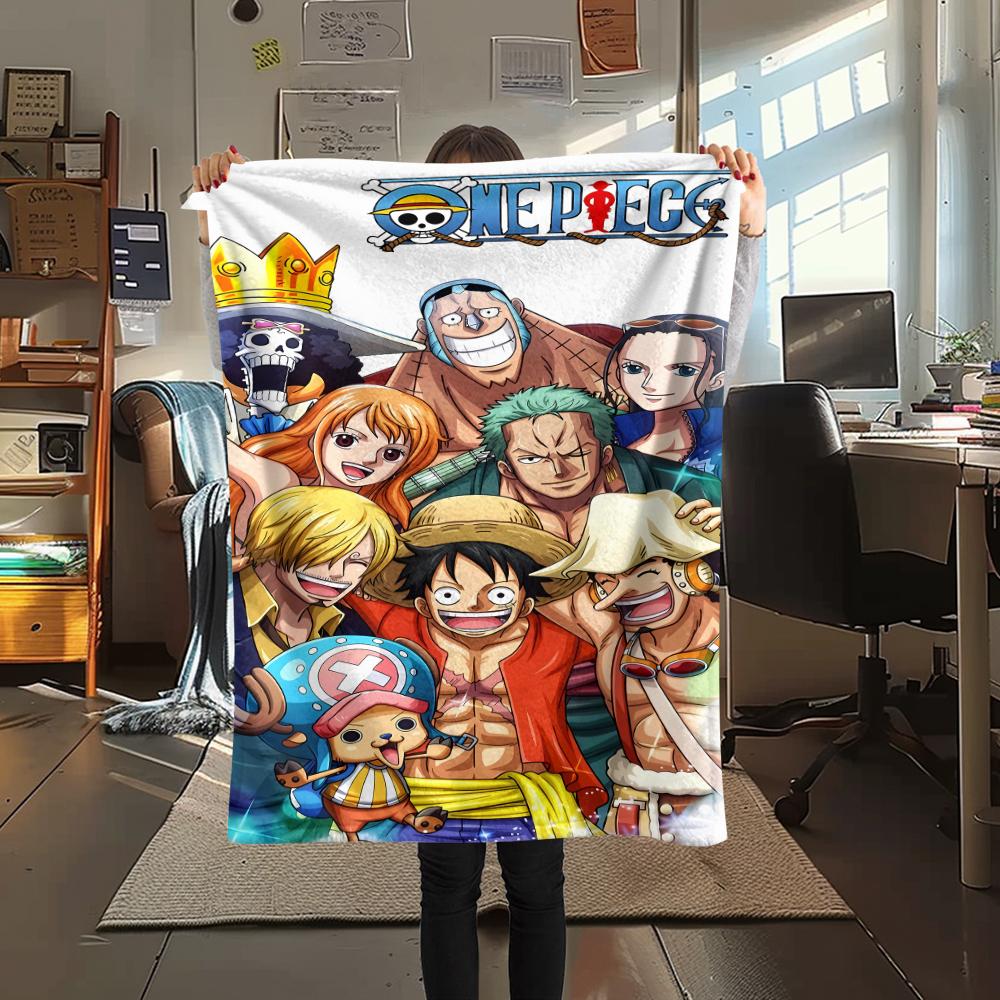 

Фланелевое одеяло с принтом персонажей One Piece, Высококачественное, Удобное для всех сезонов, Декор для дома, Тепло и уют, Идеально для рождественских подарков 80cm x 120cm