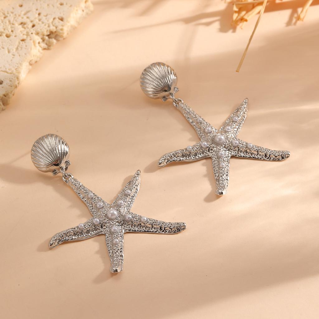 Summer ocean style diamond studded starfish earrings Bohemian vacation style trend exaggerated fashion earrings for women