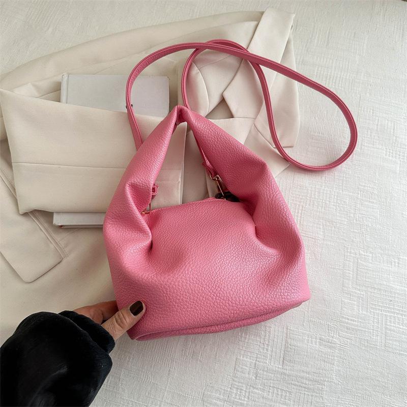 Bolsa Nuvem Enrolada à Mão para Mulheres Nova Bolsa de Design Nicho de Alto Valor Bolsa Transversal Bolsa Coreana para Mulheres