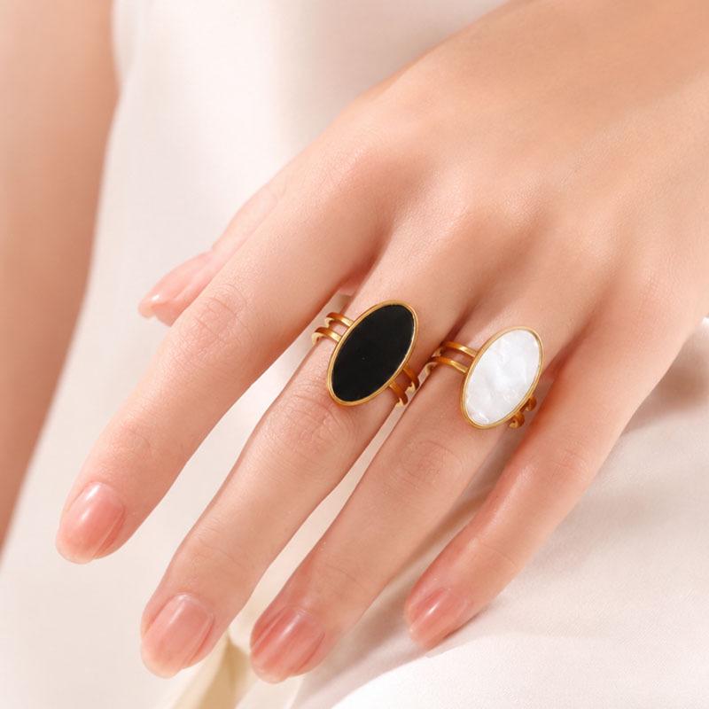 Women's Retro Stainless Steel Geometric Ring Set - Versatile, High-End Design Jewelry
