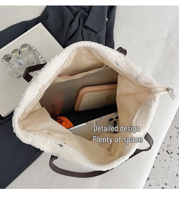 Plush Cartoon Embroidered Shoulder Tote - Women's Large Capacity Autumn/Winter Handbag