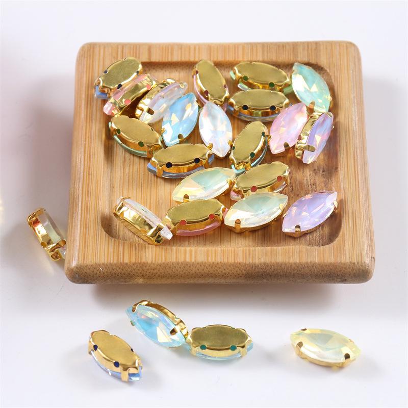 100 Pcs Glass Opal Claw Drill Horse Eye Hand Sewing Drill with Hole Mocha Rhinestone Single Claw DIY Jewelry Accessories Rhinestone Sew On Beads