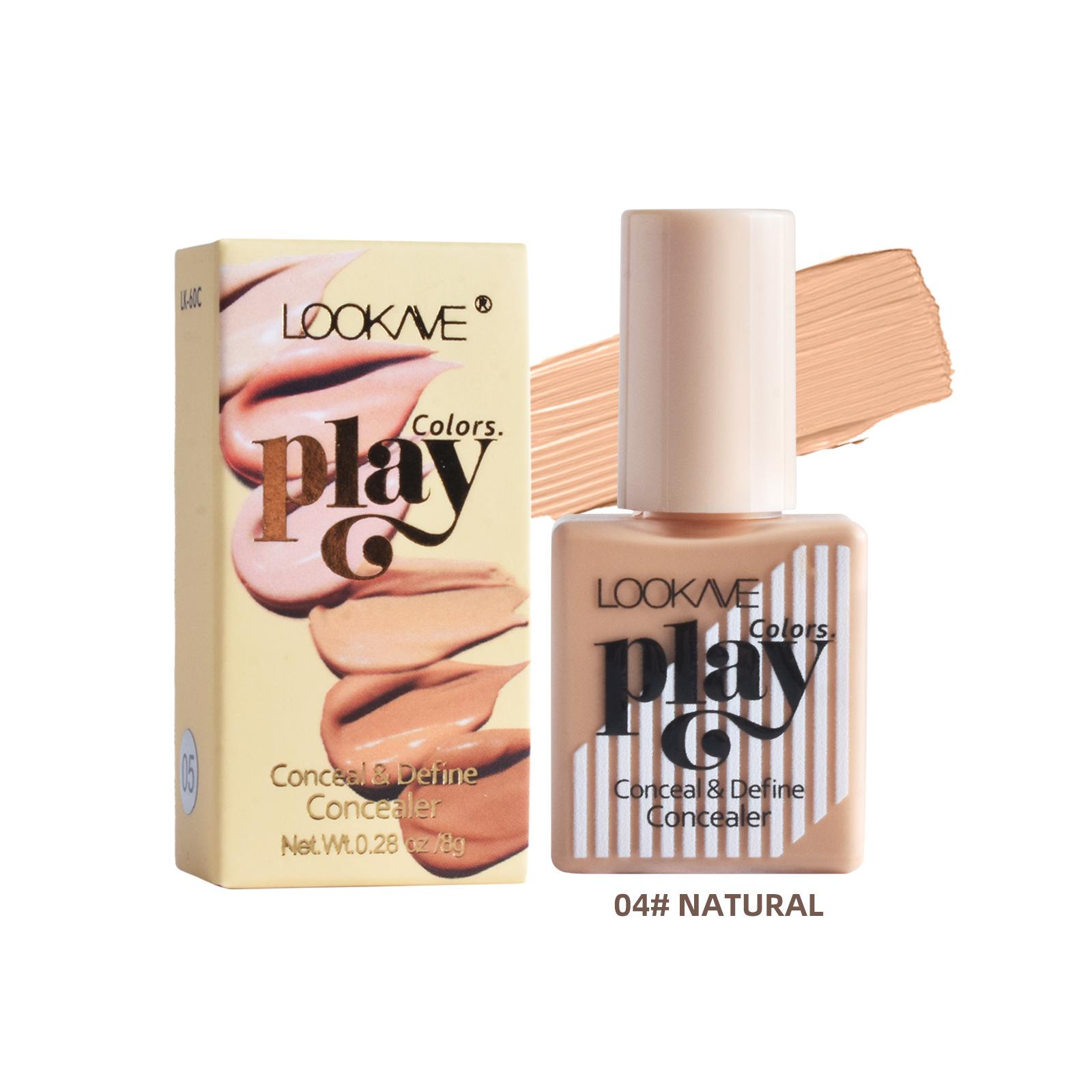 

Консилер в маленькой квадратной бутылочке легкий и долговечный