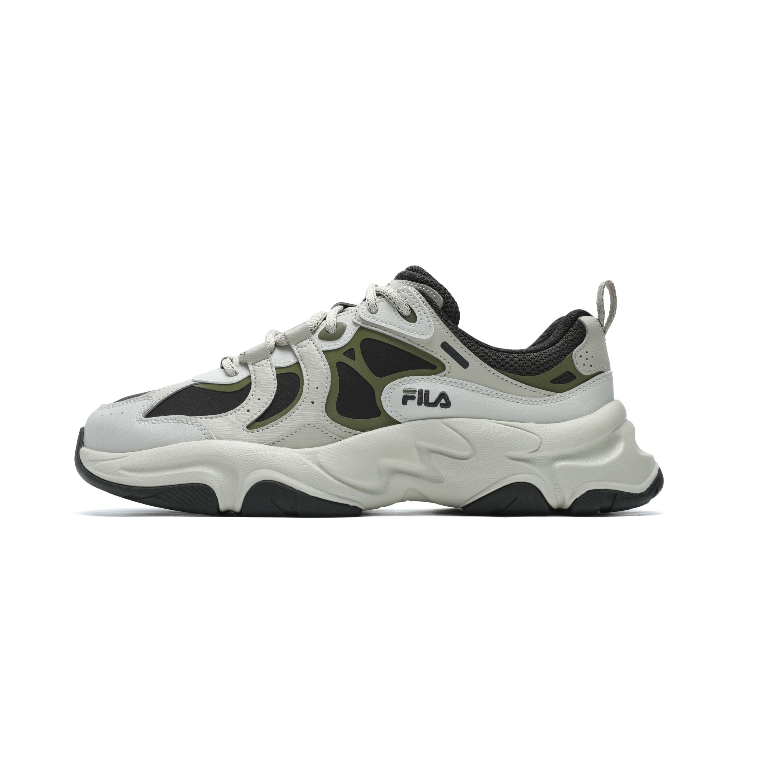 FILA  Men s Retro Chunky Sneakers F12M442102FBP 43