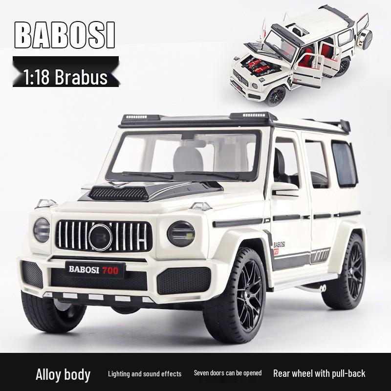 Authentic 1:18 Land Rover Range Rover Alloy Car Model - Fashionable Blind Box Ornaments