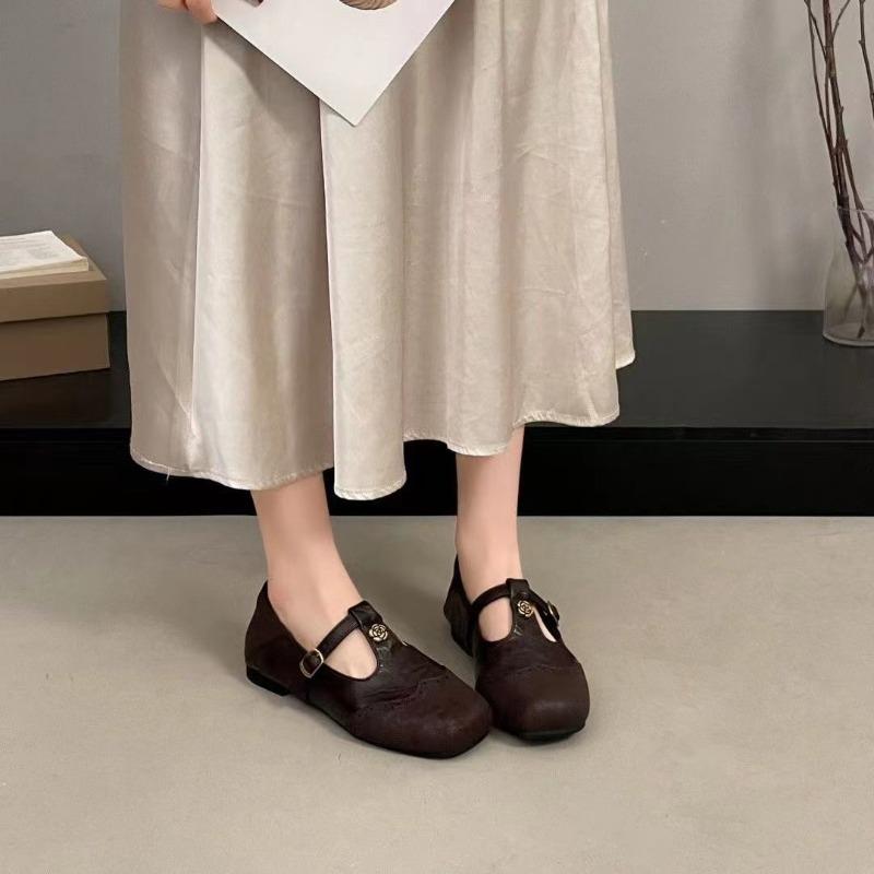 Camellia retro style Mary Jane shoes women's spring and autumn new soft-soled metal buckle with shallow mouth square head single shoes