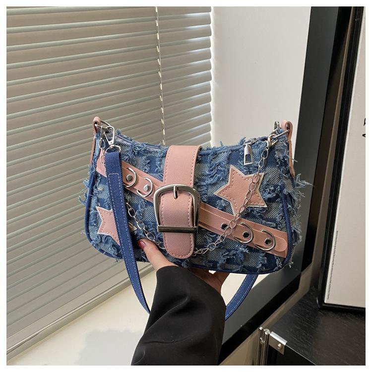 

Contrasting color trend a sexy hottie 2025bags star new casual denim chain shoulder armpit bag