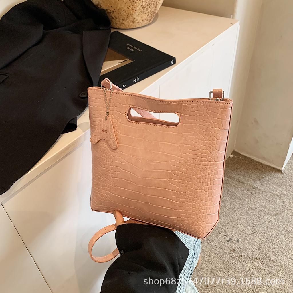High-end Texture, Fashionable, Versatile Handbag, Women's 2025 New Trendy Temperament Shoulder Bag, Crossbody Bucket Bag