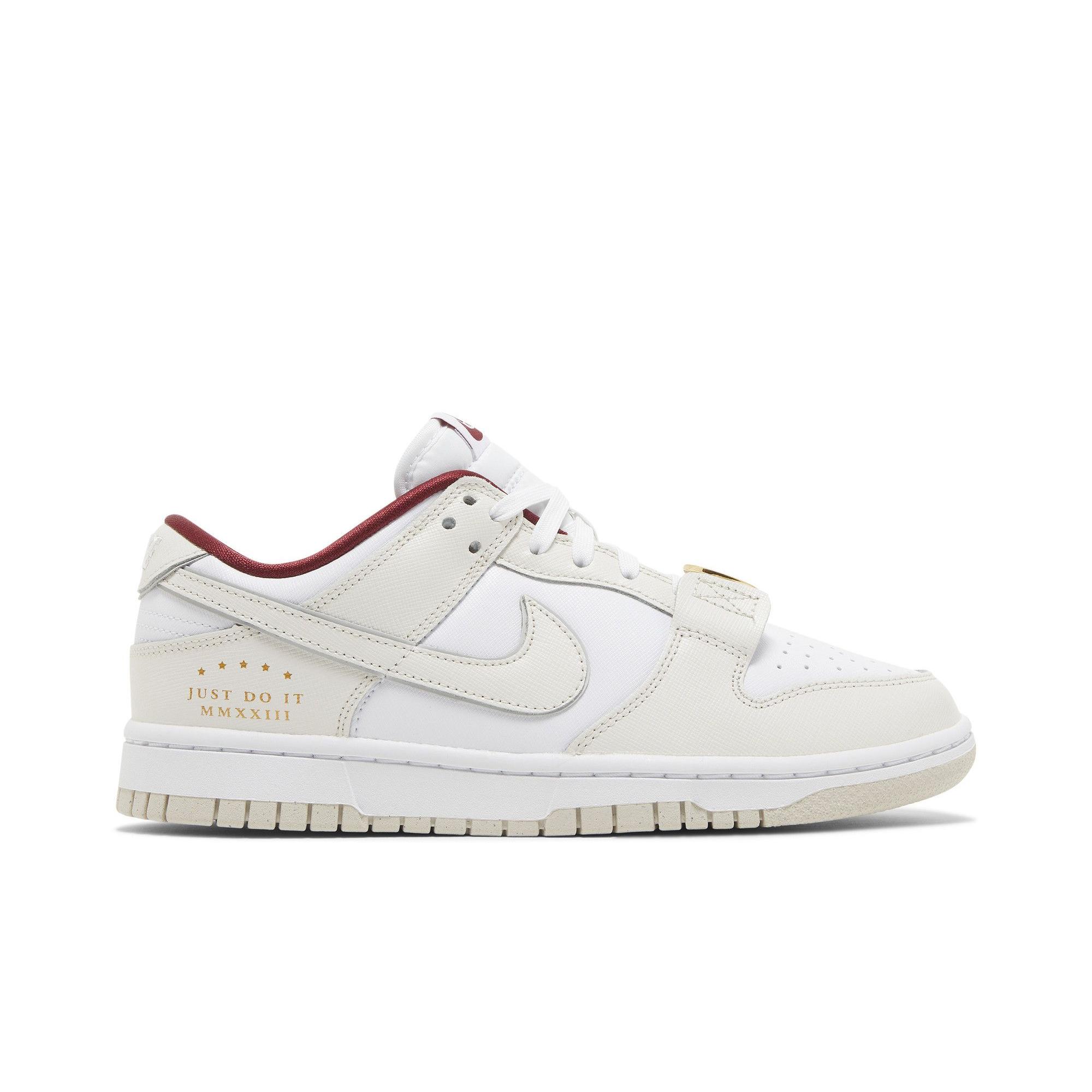 Nike Womens Dunk Low SE `Sisterhood`
