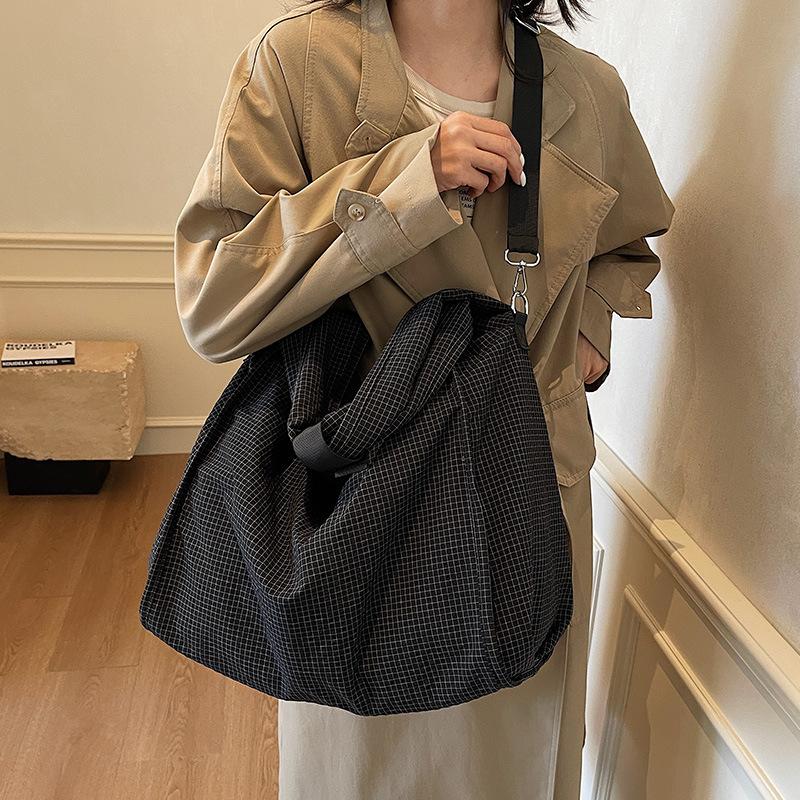 Niszowe Torby Płócienne Duża Pojemność Modne Swobodny i Leniwy Styl Jednoramienna Crossbody Torba Tote