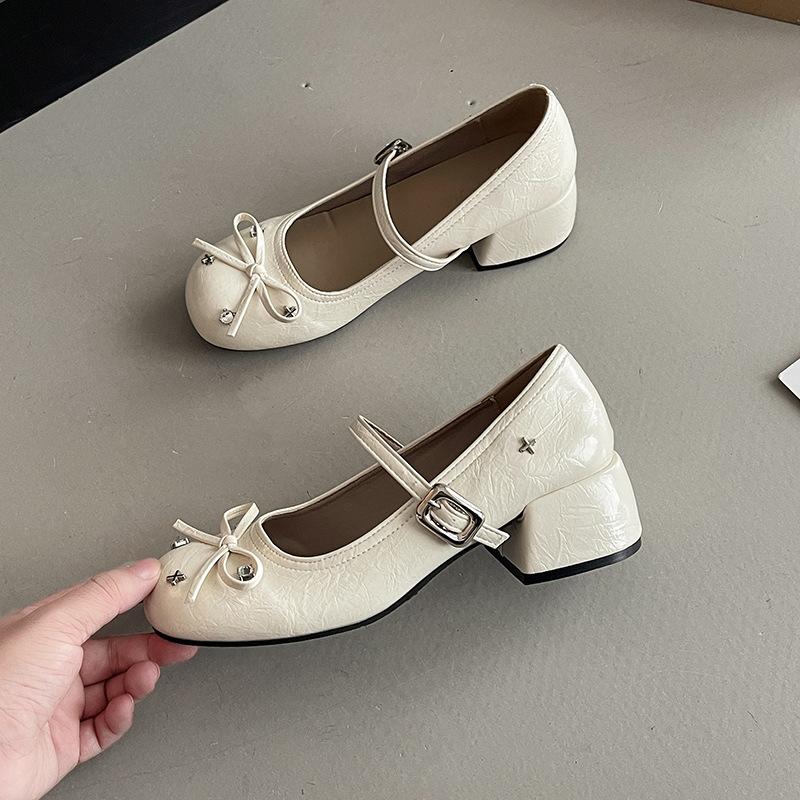 Retro Rivet Bow Mary Jane Shoes French Women 2025 Summer New Simple and Versatile Small Leather Shoes Single Shoes