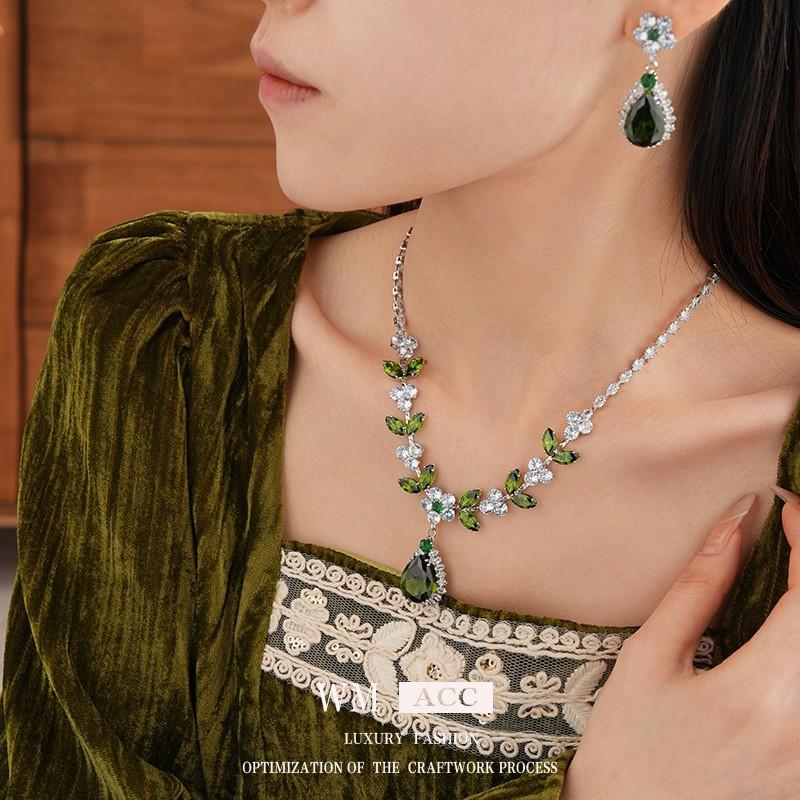 Green Zircon Floral Leaf Necklace Set Women Elegant Chain With Micro-Paved Alloy Pendant Fashionable Jewelry Gift