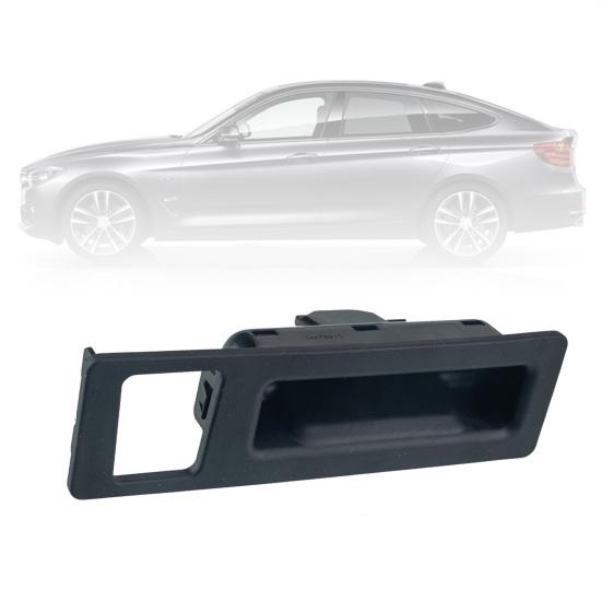 

Прочный переключатель открытия задней двери идеально сочетается с черным эффективным